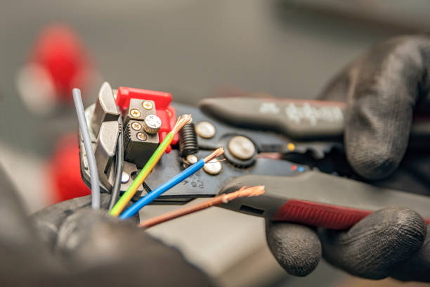 Best Commercial Electrician Services  in Lexington, WA